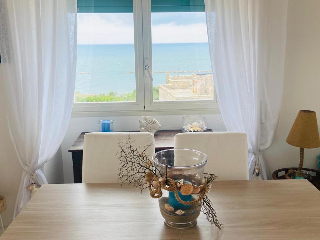 La Terrazza Di Nerone Apartment Anzio Luaran gambar